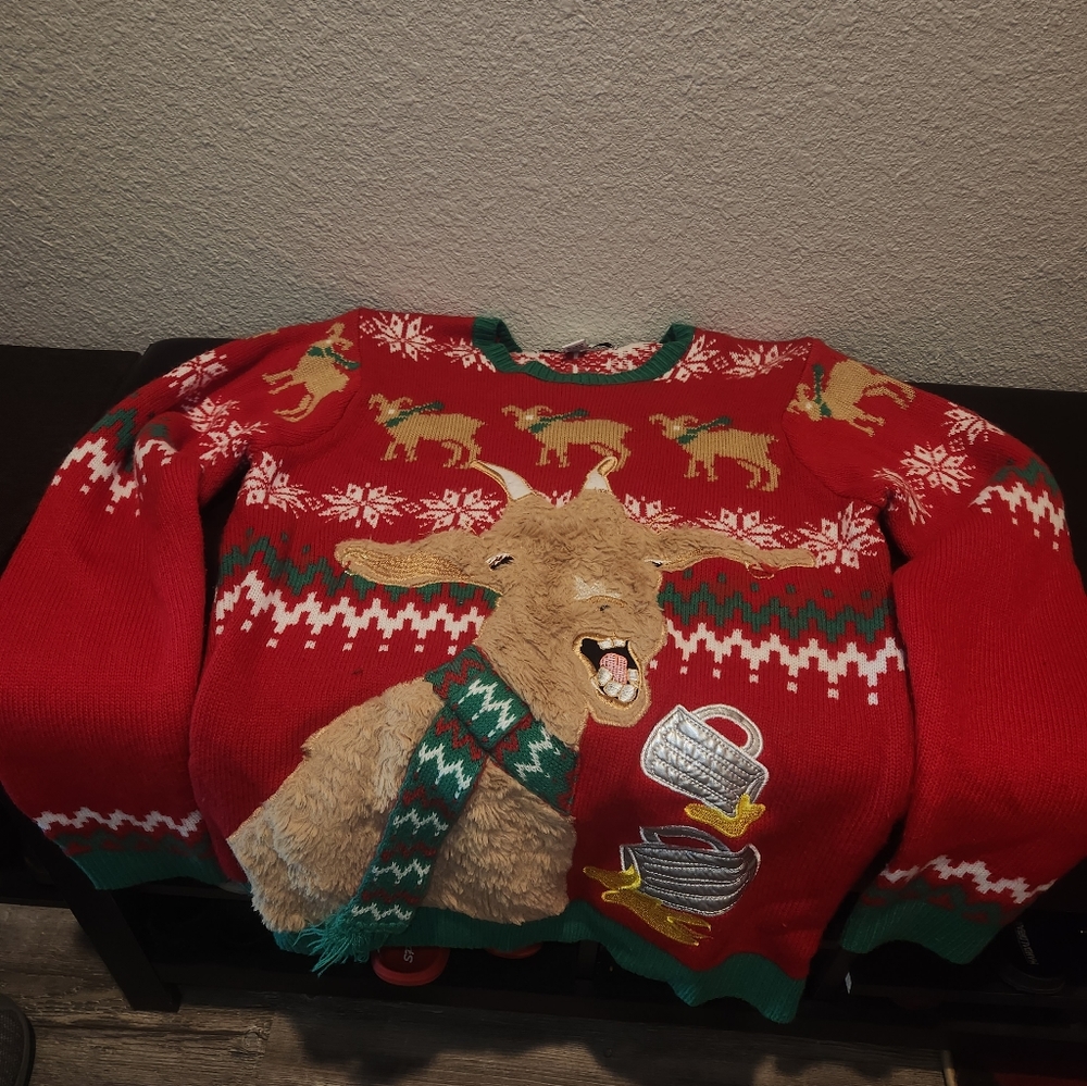 Funny Christmas sweater size medium